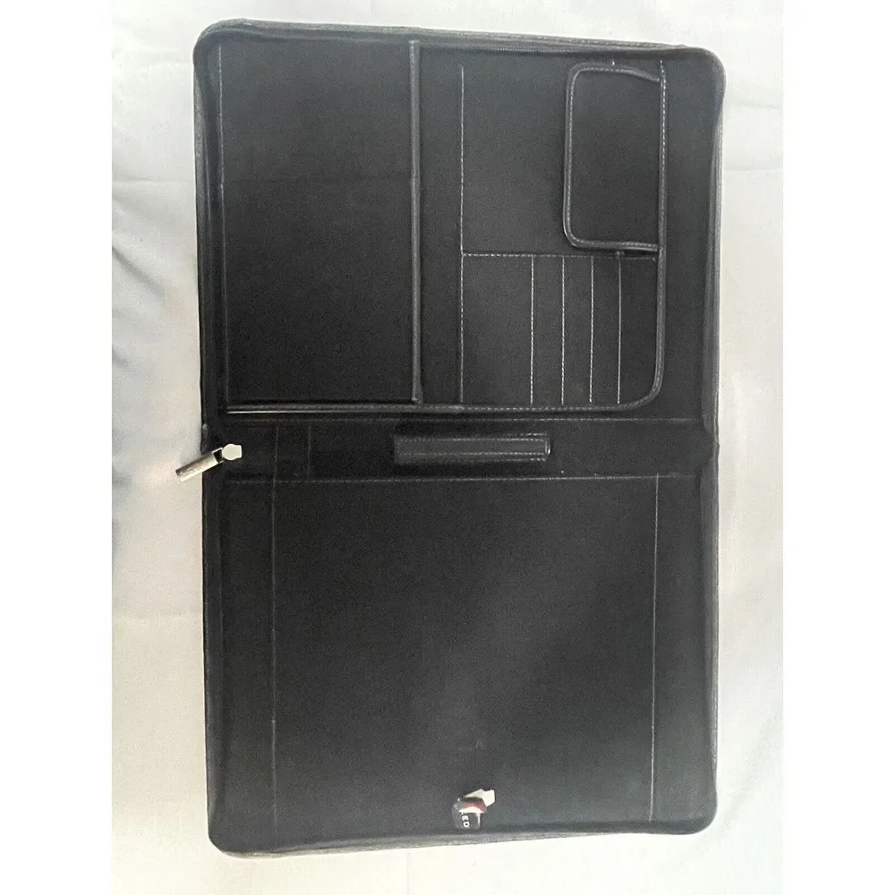 Leed's‎ Tablet Case